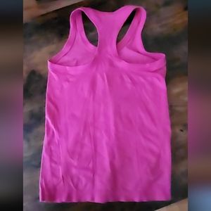 Like new Athleta momentum seamless tank